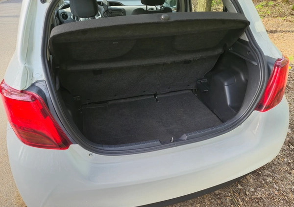 Toyota Yaris cena 33900 przebieg: 170090, rok produkcji 2015 z Lądek-Zdrój małe 232